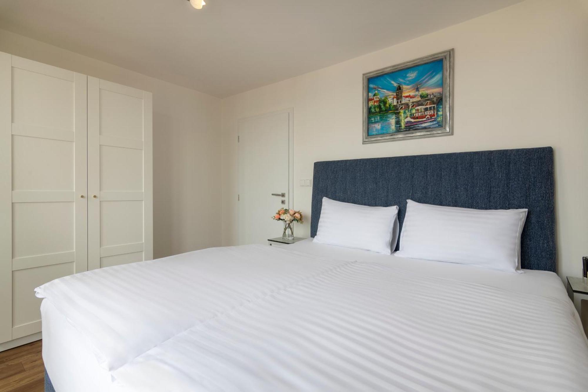 Tales Boutique By Dwellfort Aparthotel Prag